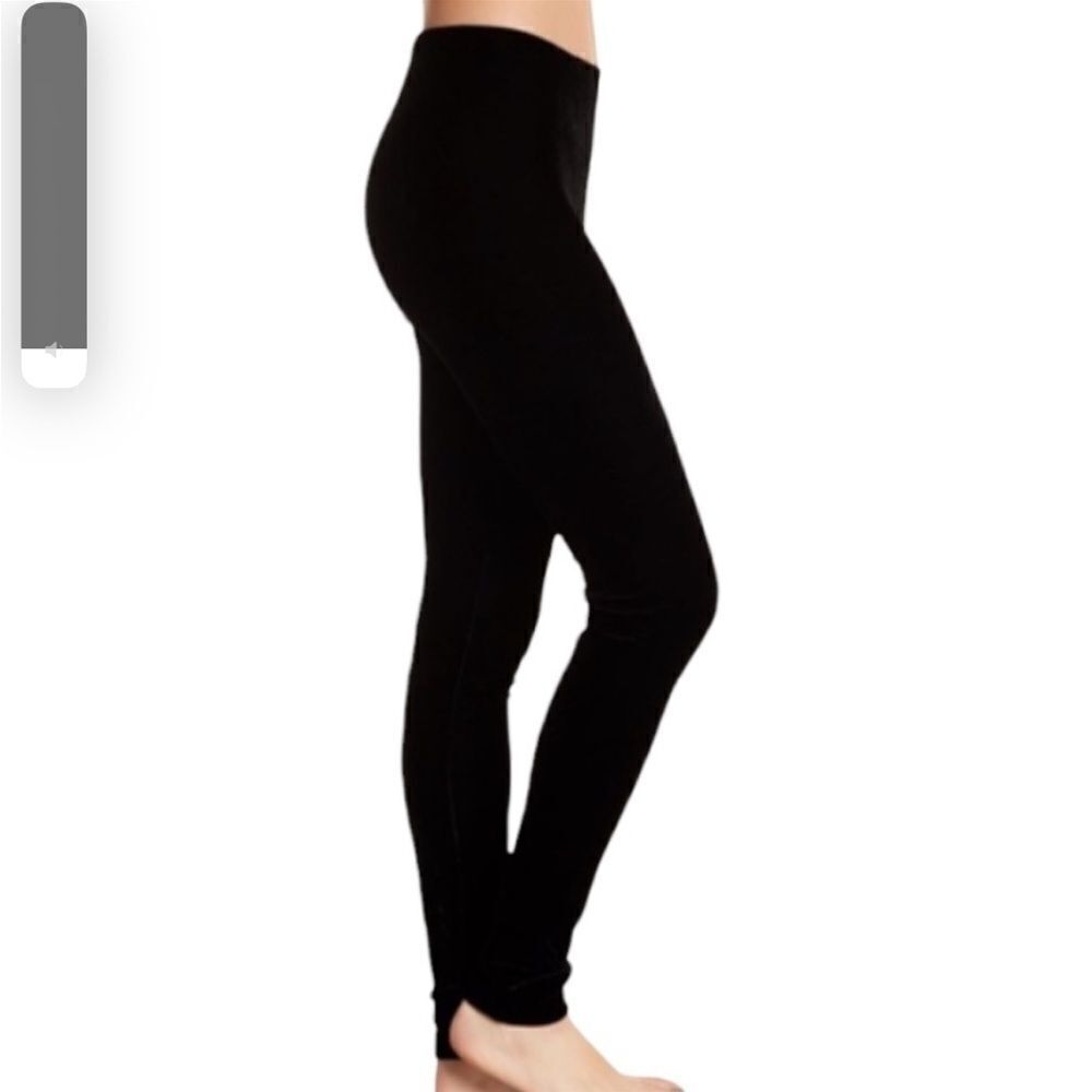 NEW with tags Dex Velvet Leggings Black
Size XS
